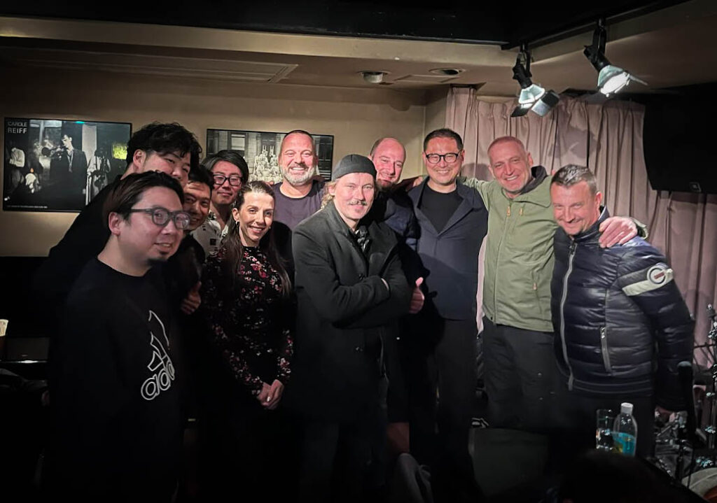 A Long Walk, Museums and a Steaming Gig at Naru (DAY 9)